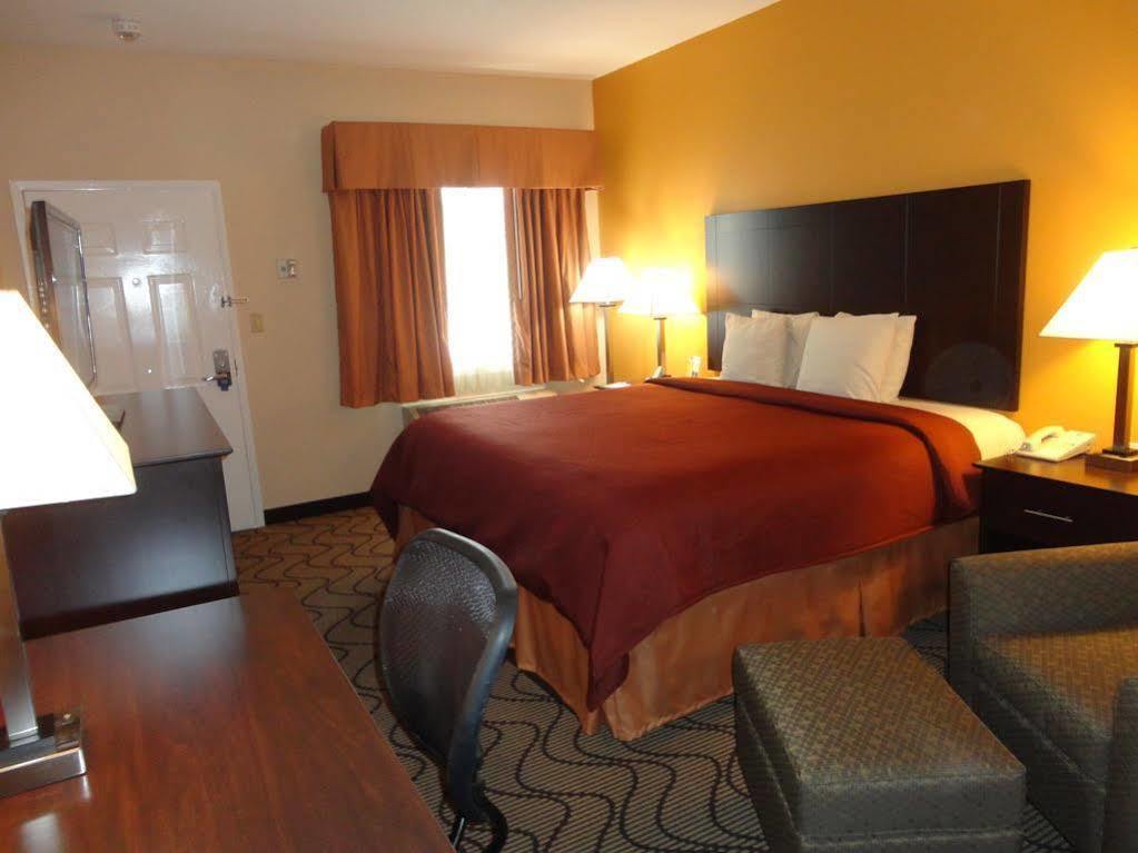 Best Western Lake Conroe Montgomery Exterior foto