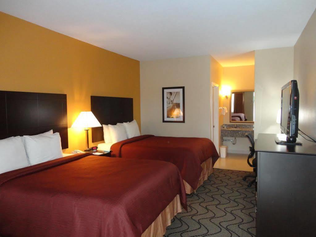 Best Western Lake Conroe Montgomery Exterior foto
